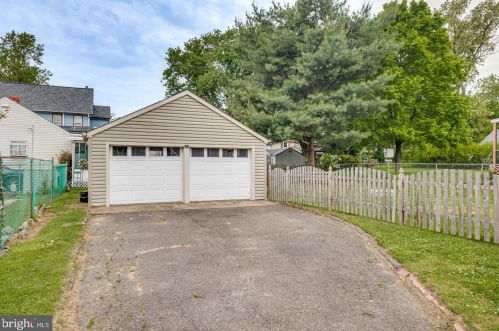 220 Prospect St, Camden NJ  08109-2613 exterior