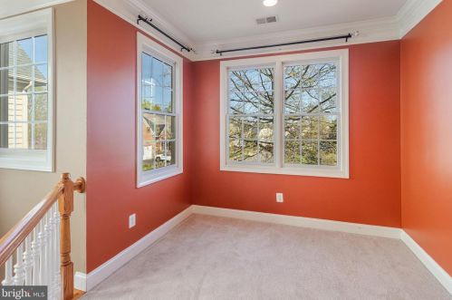 13101 Taverner Loop, Woodbridge VA  22192-5333 exterior