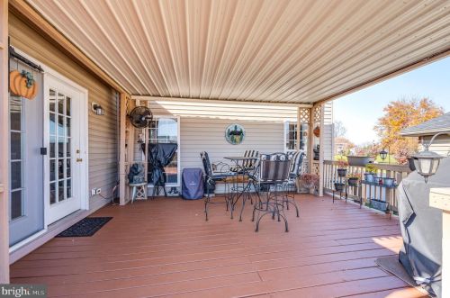 786 Spruce Hill Way, Charles Town WV  25414-4486 exterior