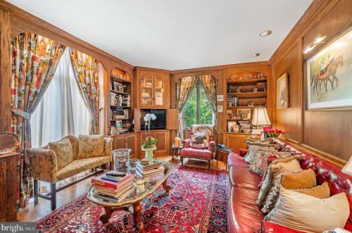 71 Tunbridge Rd, Haverford PA  19041-1038 exterior