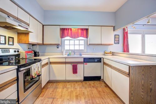 15 Willow Ct, Downingtown PA  19335-3400 exterior