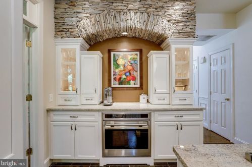 11406 Wild Bramble Way, Herndon VA  20194-1001 exterior