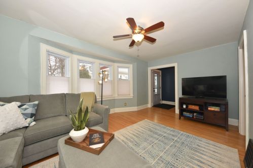 7421 Hennessey Ave, Milwaukee, WI 53213-1249