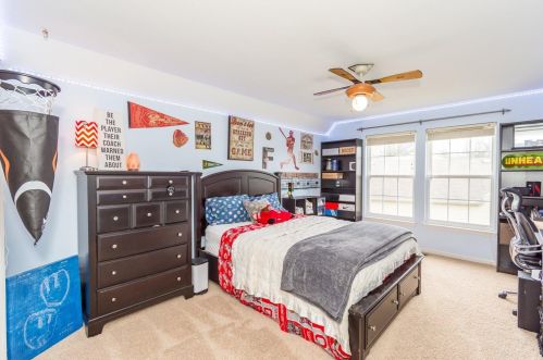 634 Ellen Dr, Cincinnati OH 45255-4917 exterior