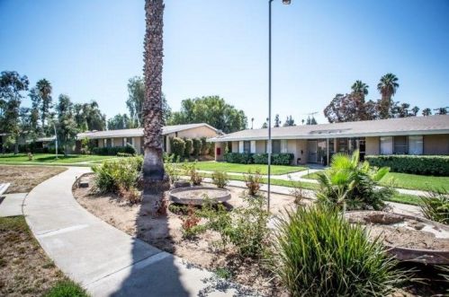 1125 Pine Ave, Redlands CA  92373-5545 exterior