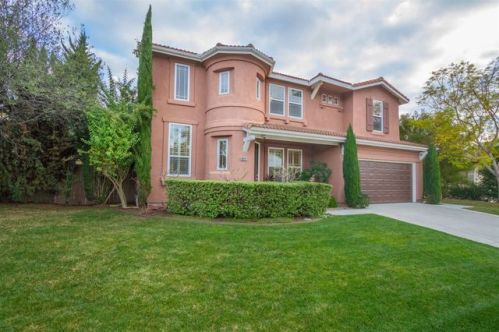 4913 Verona St, Oceanside, CA 92056-1929