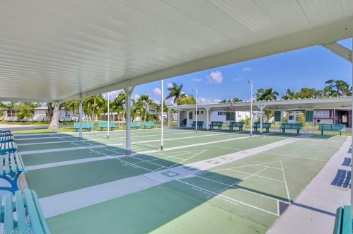 27 Topaz Ln, Naples FL  34112-6268 exterior