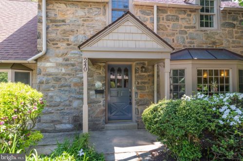 240 Walnut Ln, Prospectville, PA 19002-4410