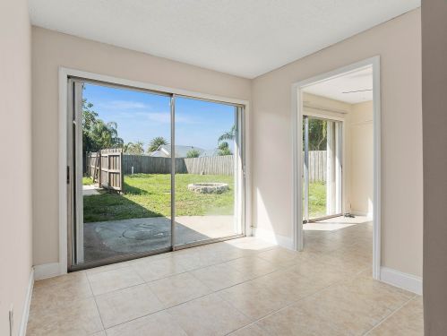 584 Greenway Ter, Port Saint Lucie FL  34983-2643 exterior