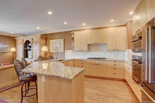 60 Monroe St, Denver CO  80209-3006 exterior