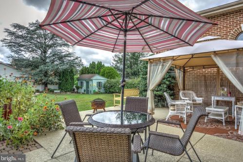 1188 Marie Ave, Ephrata PA  17522-1524 exterior