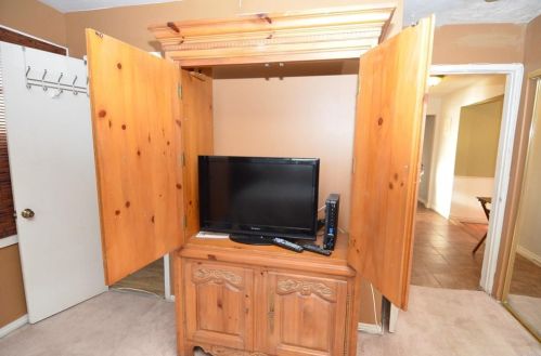 1160 Grand Ave, San Diego CA 92109-4272 exterior