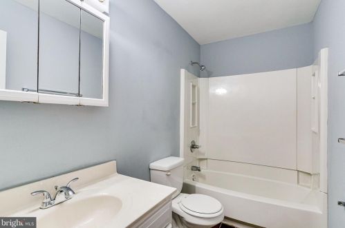 207 54th St, Washington DC  20019-6625 exterior