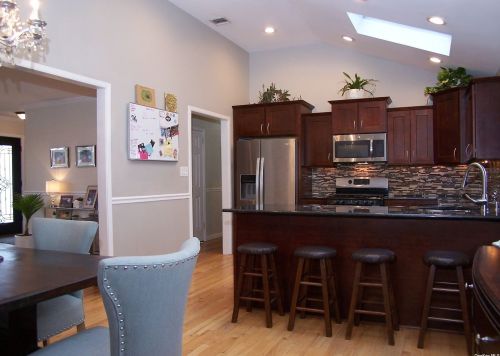 23 Peri Ave, Holbrook, NY 11741-1718