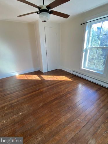 521 Washington St, Charles Town WV  25414-1735 exterior