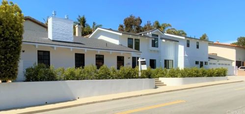 1657 Gates Ave, Manhattan Beach CA  90266-7028 exterior