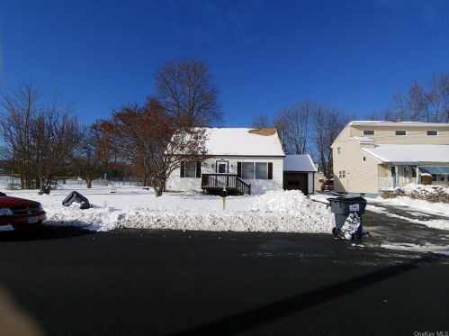 144 Watkins Ave, Middletown, NY 10940-4529