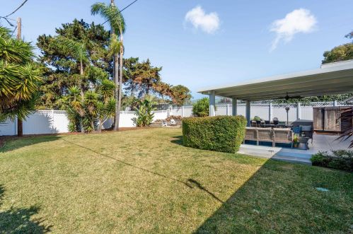 1190 Tourmaline St, San Diego CA  92109-1838 exterior