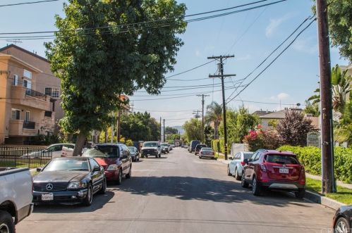 5325 Denny Ave, North Hollywood CA  91602-3218 exterior