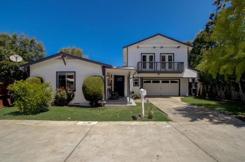 5 Vera Ct, Redwood City, CA 94061-1777