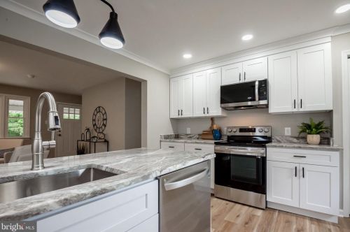 1954 Old Kirkwood Rd, Bear DE  19701-2235 exterior