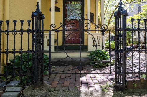 910 Russell St, Covington KY  41011-3051 exterior