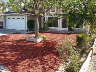 1801 Gateway Dr, Oakley, CA 94561-2620