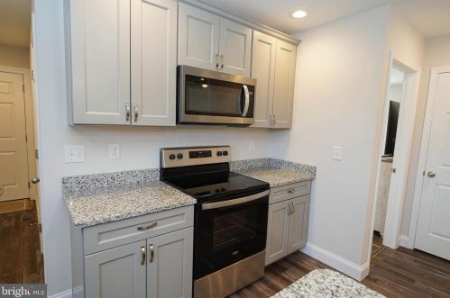 2 Highland Dr, Seaford DE  19973-4827 exterior