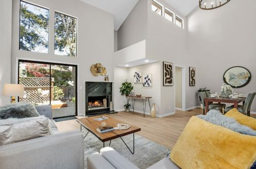 446 Ives Ter, Sunnyvale, CA 94087-1946