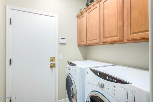 660 Twin Peaks Pkwy, San Tan Valley AZ  85143-5829 exterior