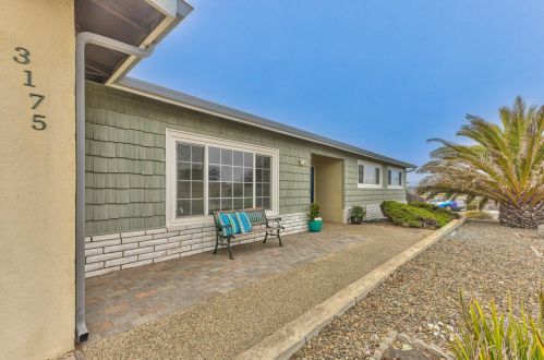 3175 Ninole Dr, Marina, CA 93933-2511