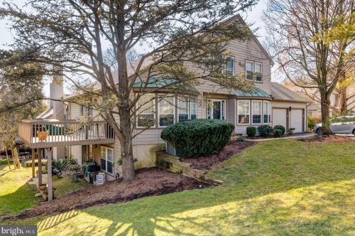 26 Manchester Ct, Berwyn, PA 19312-1863