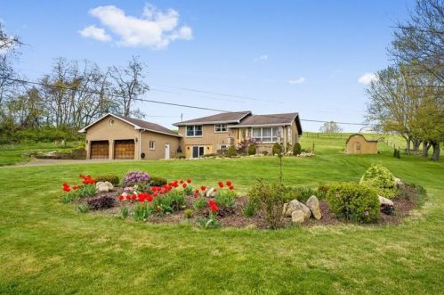 1819 Mount Pleasant Rd, West Newton, PA 15089-1802