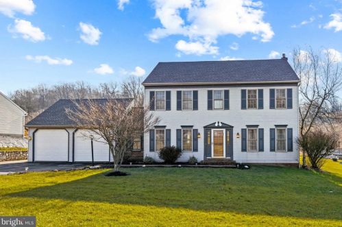 306 Schoolhouse Rd, Smithville PA  17560-9701 exterior