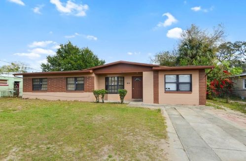 5607 Balboa Dr, Orlando, FL 32808-6105