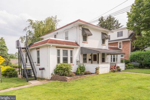 25 Cameron Rd, Willow Grove, PA 19090-3001
