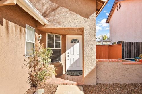 31236 Puas Dr, Temecula CA  92592-5714 exterior