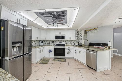 3460 Snowy Egret Ct, Palm Harbor FL  34683-2231 exterior