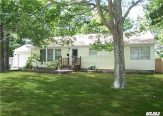 244 Diana Rd, Smith Point, NY 11967-3800
