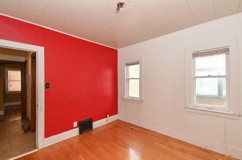 2635 60, Milwaukee WI 53219-2602 exterior