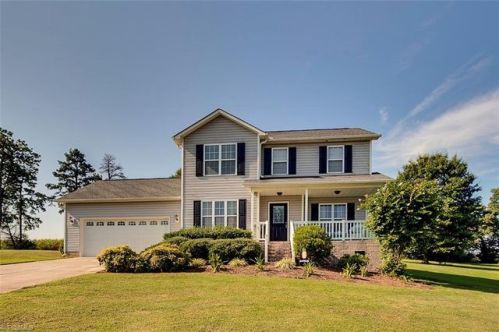 2059 Jackson Way, Sophia, NC 27350-8685