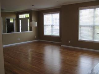 23 Maura Ln, Danbury CT  06810-7118 exterior