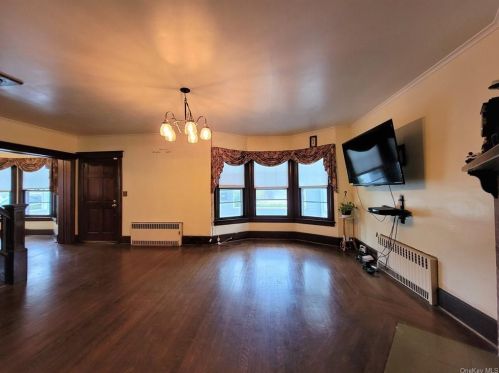 156 Prospect Ave, Middletown NY  10940-3941 exterior