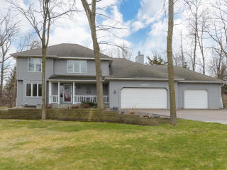 10905 Joy Ln, Hopkins MN  55305-2135 exterior
