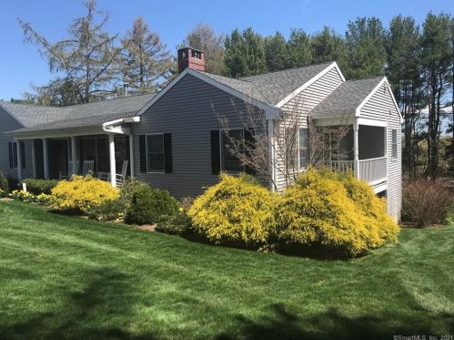 109 Moore Hill Dr, Southington CT  06489-2929 exterior