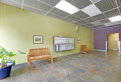 850 Grand Ave, Oakland CA  94607-3461 exterior