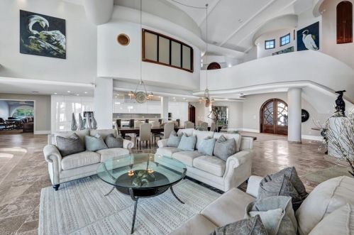 550 Alameda Ct, Marco Island FL  34145-5830 exterior