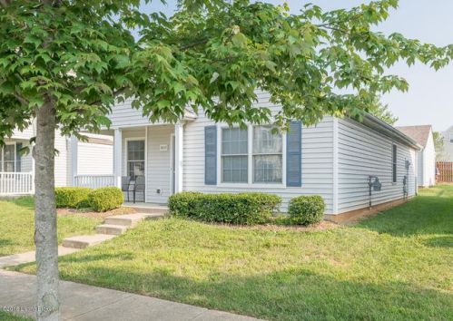 5812 Bay Harbor Dr, Louisville, KY 40228-1176