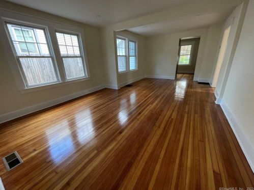 510 1st St, Stamford CT  06902-5102 exterior