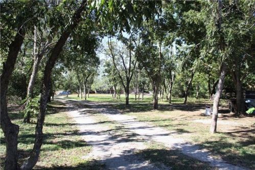 2845 Brookhollow Dr, Burleson TX 76028-1954 exterior